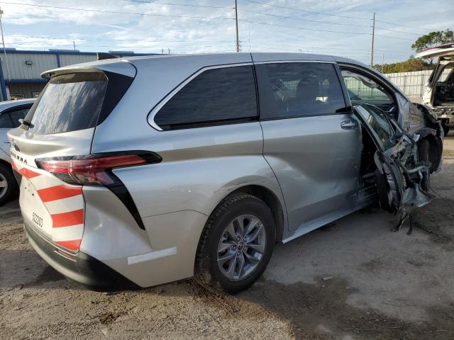 Изображение 3 2022 TOYOTA SIENNA LE 2022 с VIN 5TDKRKEC1NS116079
