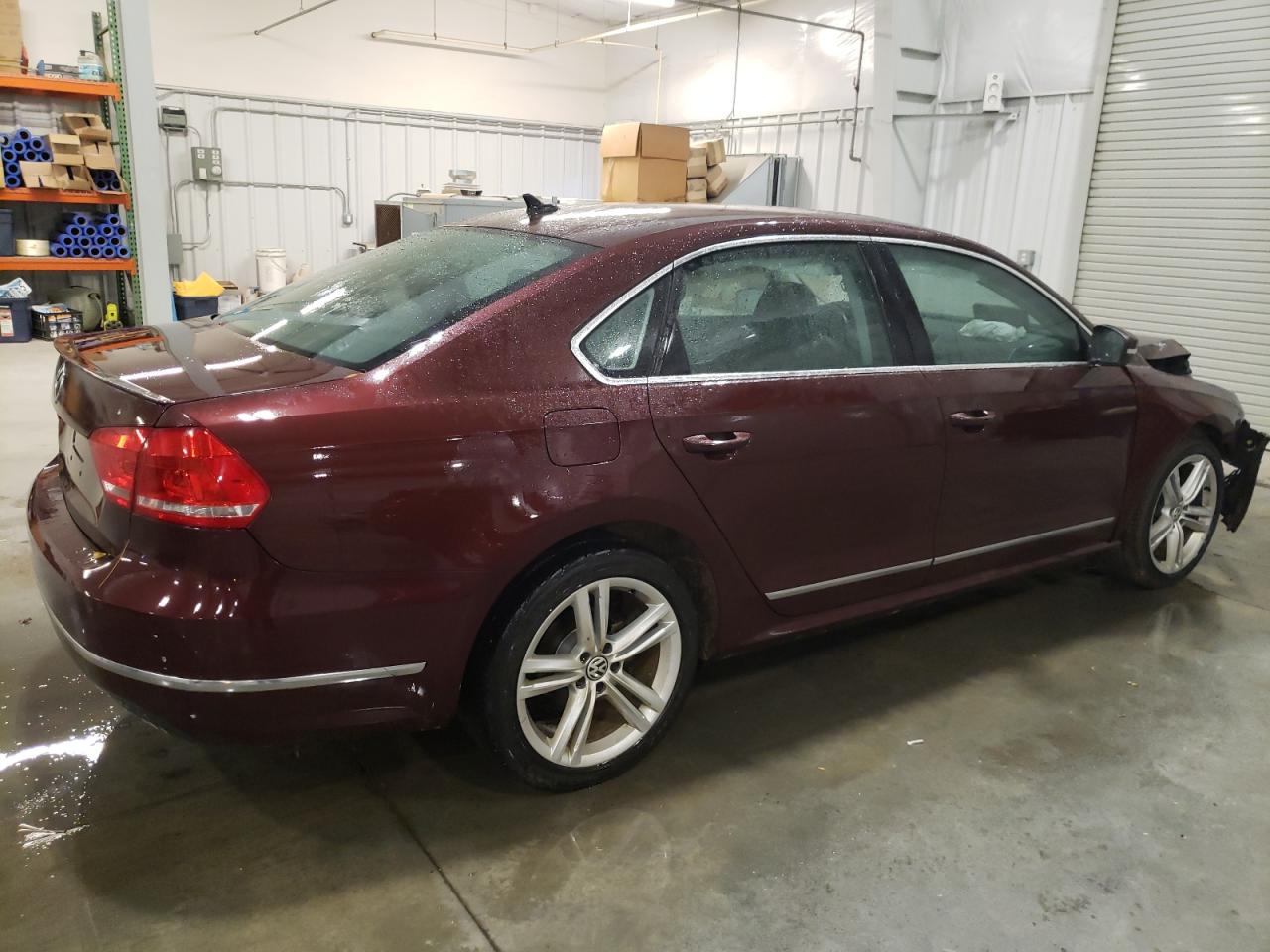 Image 3 of 2014 VOLKSWAGEN PASSAT SEL 2014 with VIN 1VWCN7A37EC049084