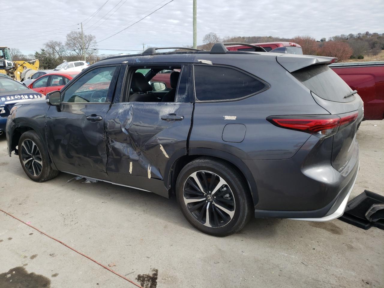 Изображение 2 2021 TOYOTA HIGHLANDER XSE 2021 с VIN 5TDJZRAH9MS064219