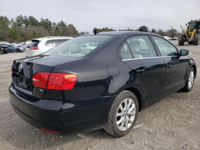 Image 3 of 2014 VOLKSWAGEN JETTA SE 2014 with VIN 3VWD17AJ9EM332812