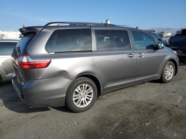 Obraz 3 z 2017 TOYOTA SIENNA XLE 2017 z VIN 5TDYZ3DC6HS845622