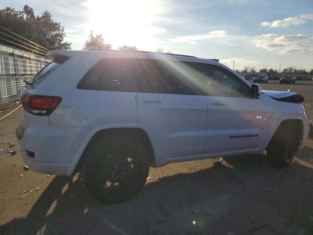 Image 3 of 2018 JEEP GRAND CHEROKEE LAREDO 2018 with VIN 1C4RJFAG1JC449920