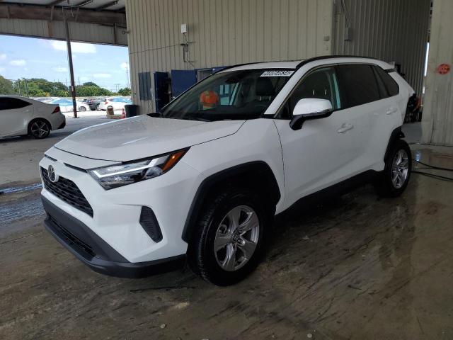 Изображение 1 2023 TOYOTA RAV4 XLE 2023 с VIN 2T3W1RFV4PC237547