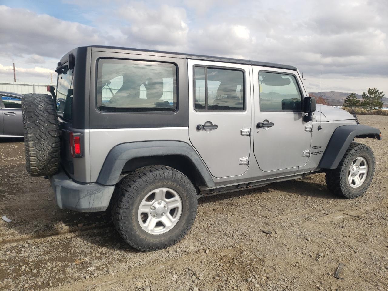Изображение 3 2017 JEEP WRANGLER UNLIMITED SPORT 2017 с VIN 1C4BJWDG3HL595307