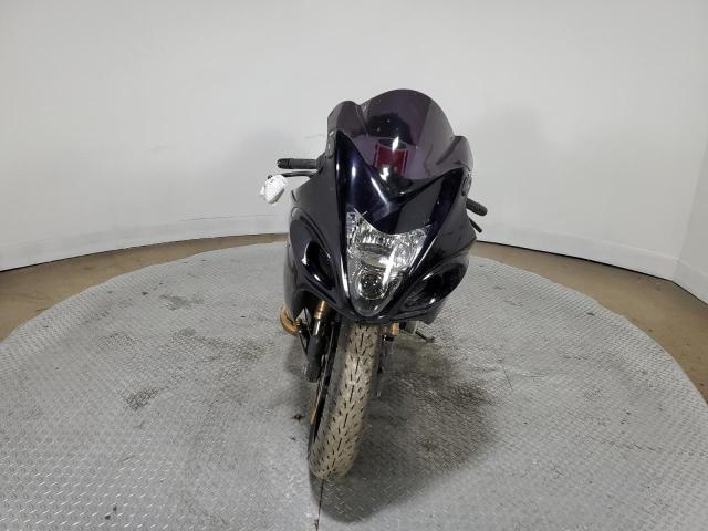 Image 2 of 2018 SUZUKI GSX1300 RA 2018 with VIN JS1GX72B9J2100759