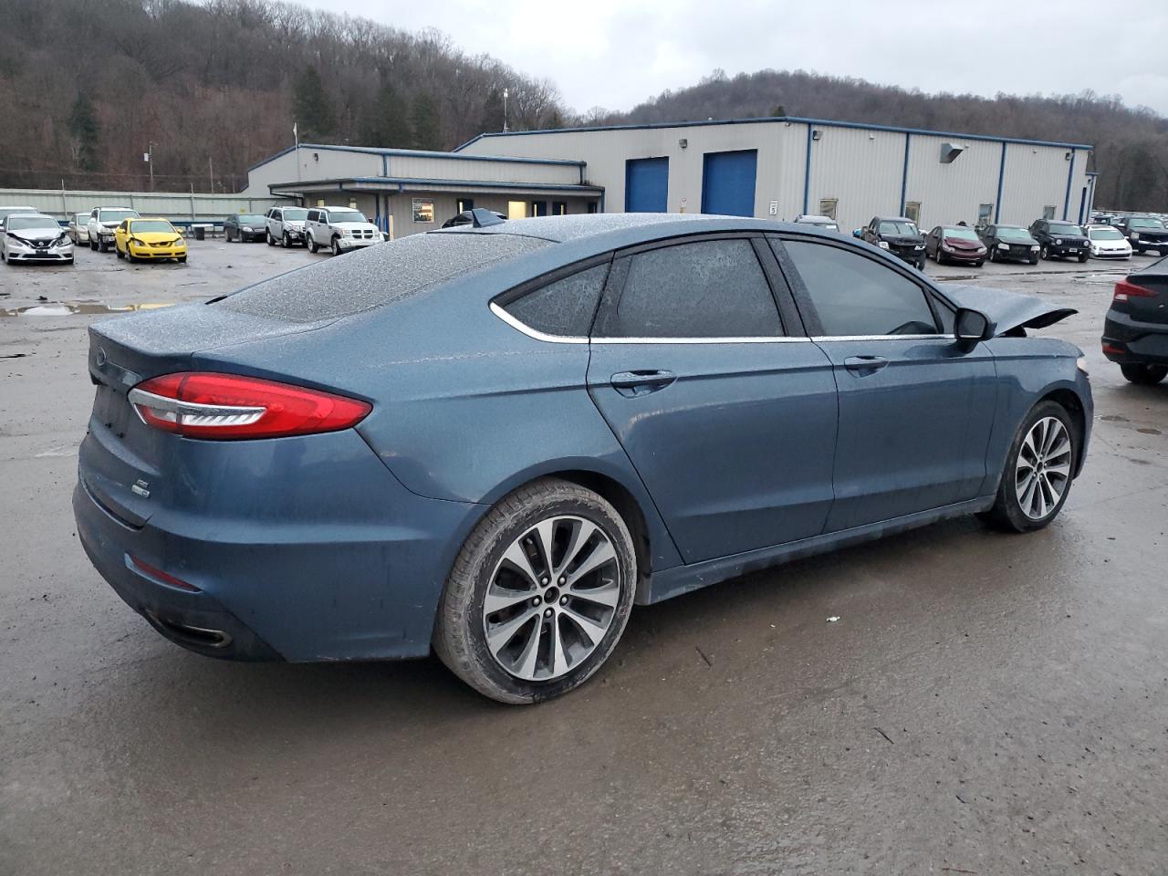 Изображение 3 2019 FORD FUSION SE 2019 с VIN 3FA6P0T97KR165097