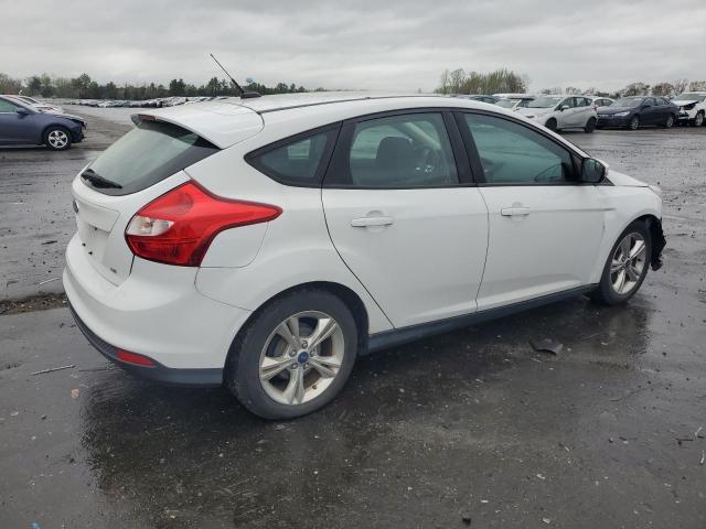 Image 3 of 2014 FORD FOCUS SE 2014 with VIN 1FADP3K22EL257525