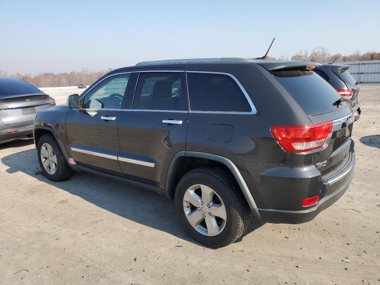 Изображение 2 2011 JEEP GRAND CHEROKEE LIMITED 2011 с VIN 1J4RR5GG7BC641008