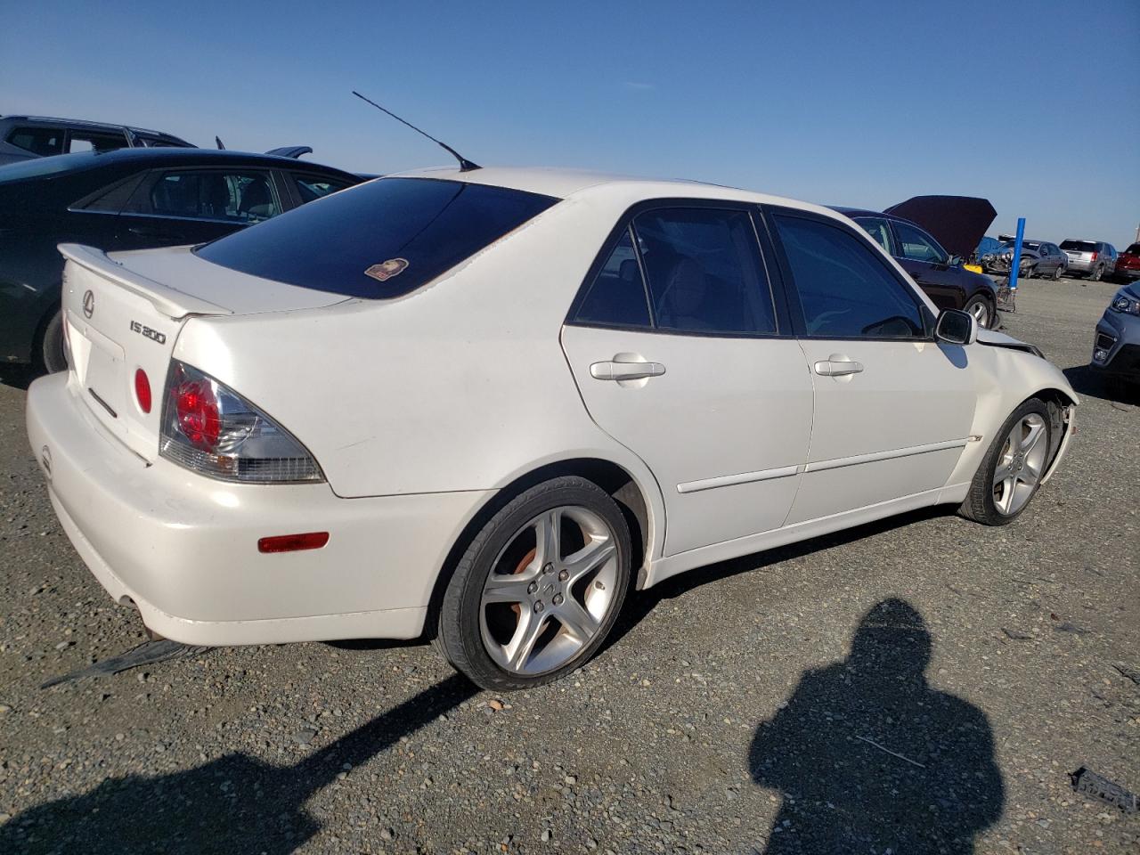 Obraz 3 z 2004 LEXUS IS 300 2004 z VIN JTHBD192640090637