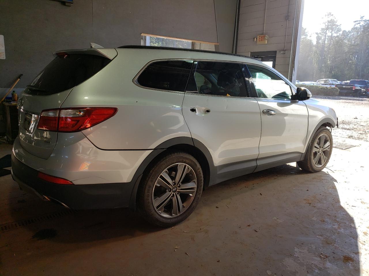 Image 3 of 2016 HYUNDAI SANTA FE SE ULTIMATE 2016 with VIN KM8SR4HF3GU140332
