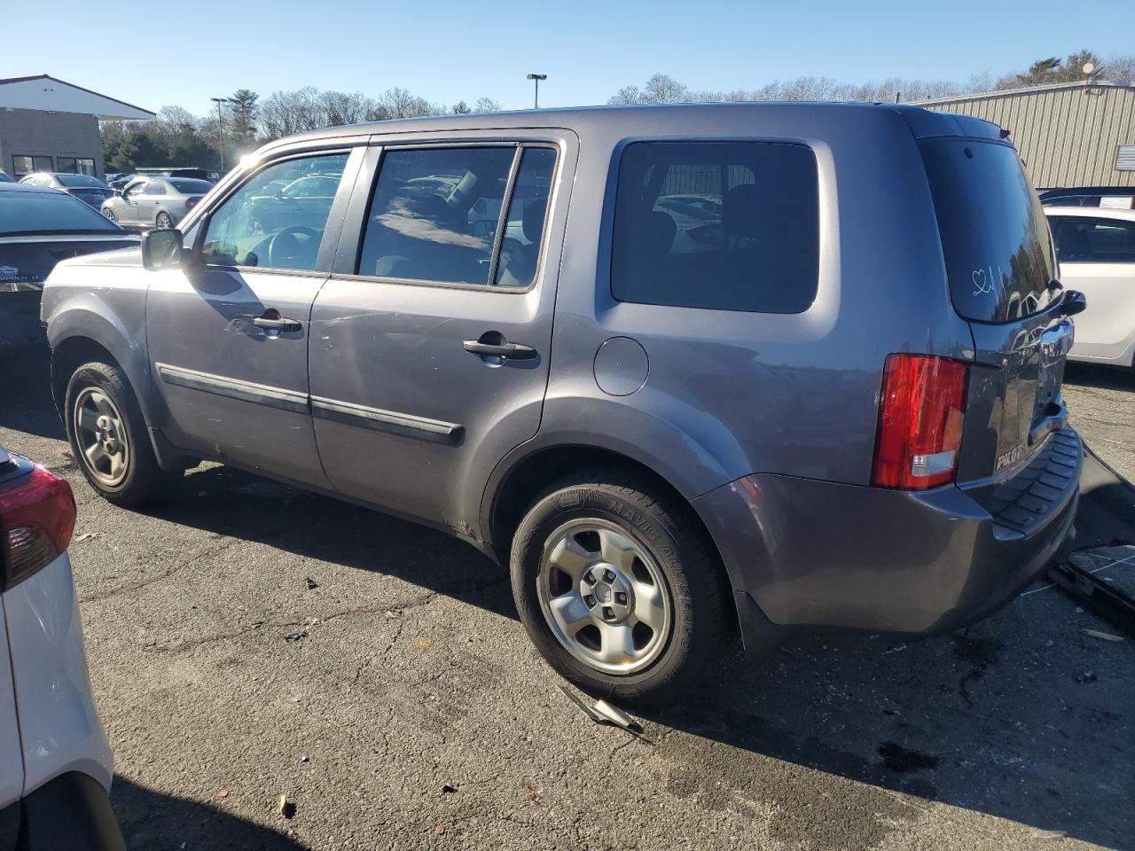 Изображение 2 2014 HONDA PILOT LX 2014 с VIN 5FNYF4H21EB004842
