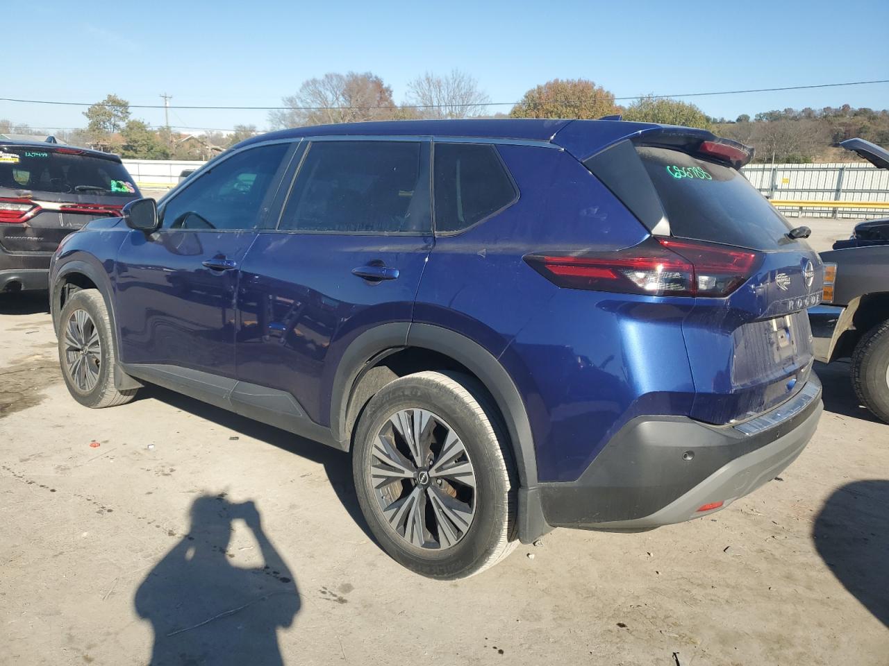 Obraz 2 z 2022 NISSAN ROGUE SV 2022 z VIN 5N1BT3BA9NC686788
