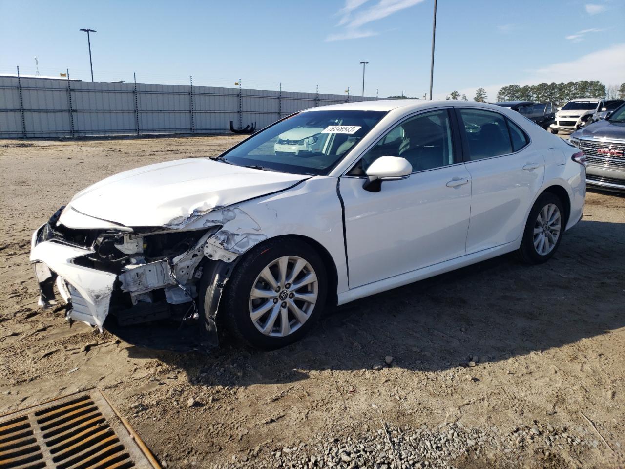 Obraz 1 z 2019 TOYOTA CAMRY L 2019 z VIN 4T1B11HKXKU172898