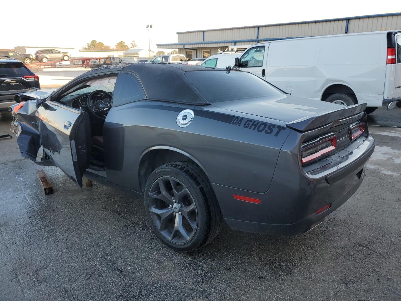 Obraz 2 z 2018 DODGE CHALLENGER SXT 2018 z VIN 2C3CDZAG2JH331259