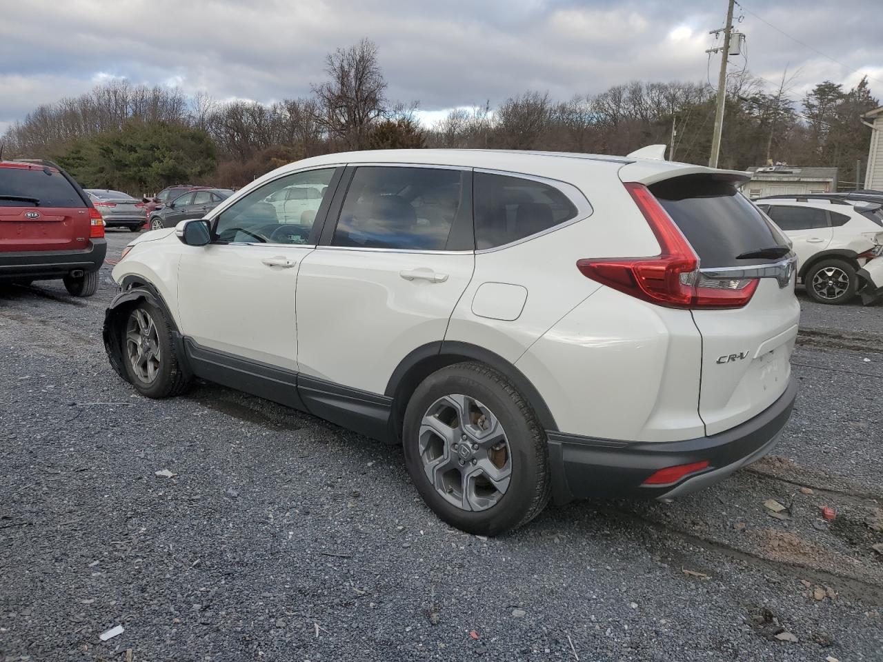 Image 2 of 2018 HONDA CR-V EXL 2018 with VIN 2HKRW1H83JH519800