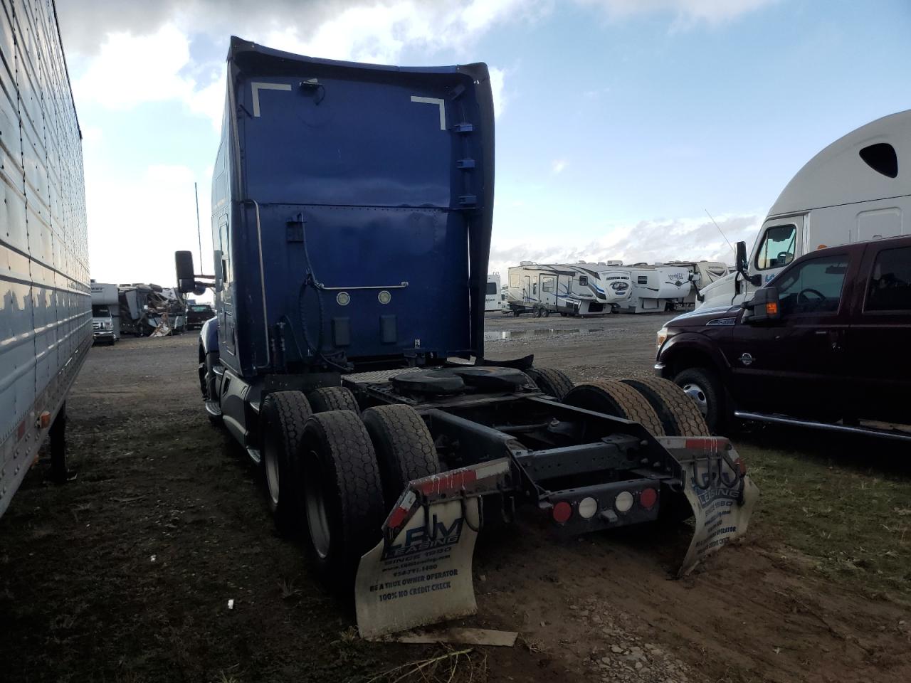 Image 3 of 2015 KENWORTH CONSTRUCTION T680 2015 with VIN 1XKYDP9X9FJ423005