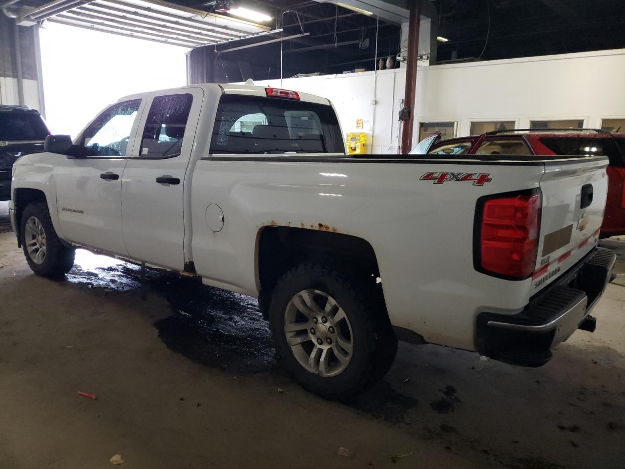 Image 2 of 2014 CHEVROLET SILVERADO K1500 LT 2014 with VIN 1GCVKREC3EZ373933