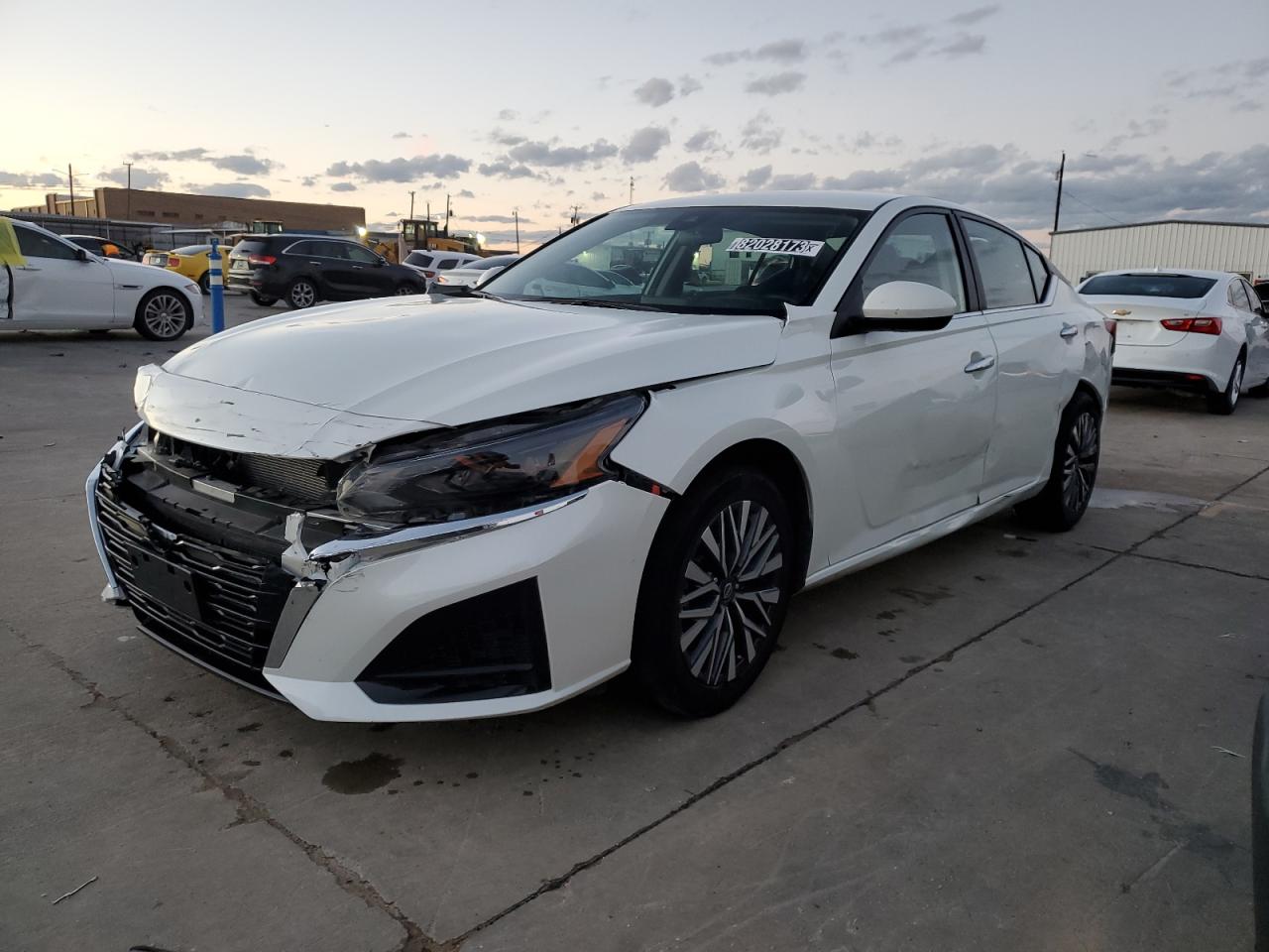 Изображение 1 2023 NISSAN ALTIMA SV 2023 с VIN 1N4BL4DW1PN348253