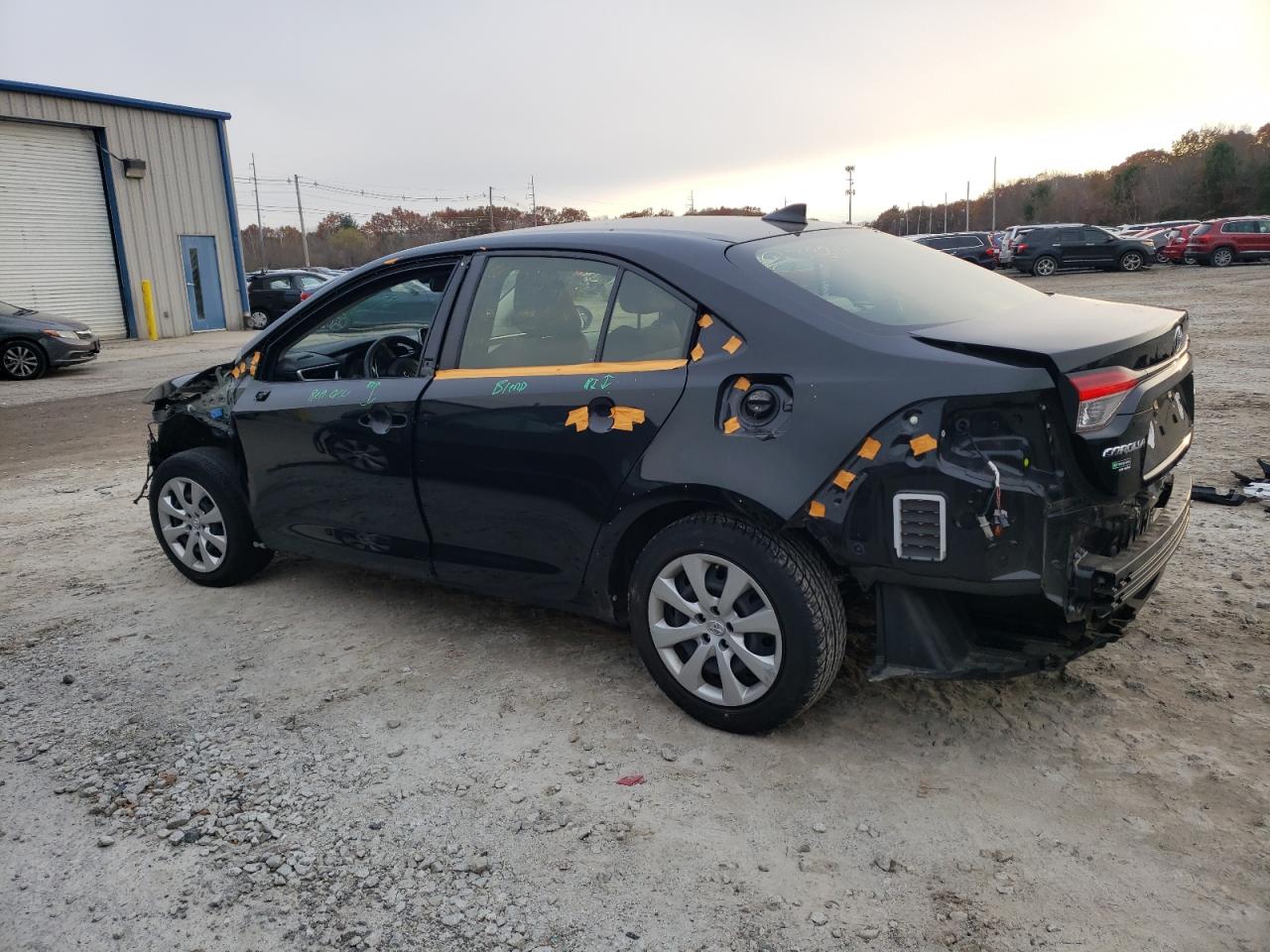 Obraz 2 z 2020 TOYOTA COROLLA LE 2020 z VIN JTDEPRAE5LJ053159
