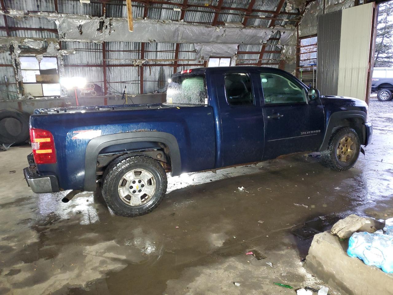 Изображение 3 2010 CHEVROLET SILVERADO K1500 LT 2010 с VIN 1GCSKSE32AZ211036