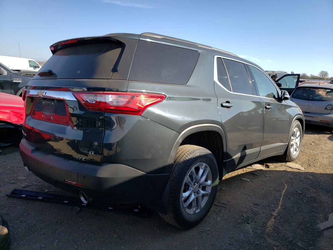 Obraz 3 z 2021 CHEVROLET TRAVERSE LT 2021 z VIN 1GNEVGKW0MJ132104