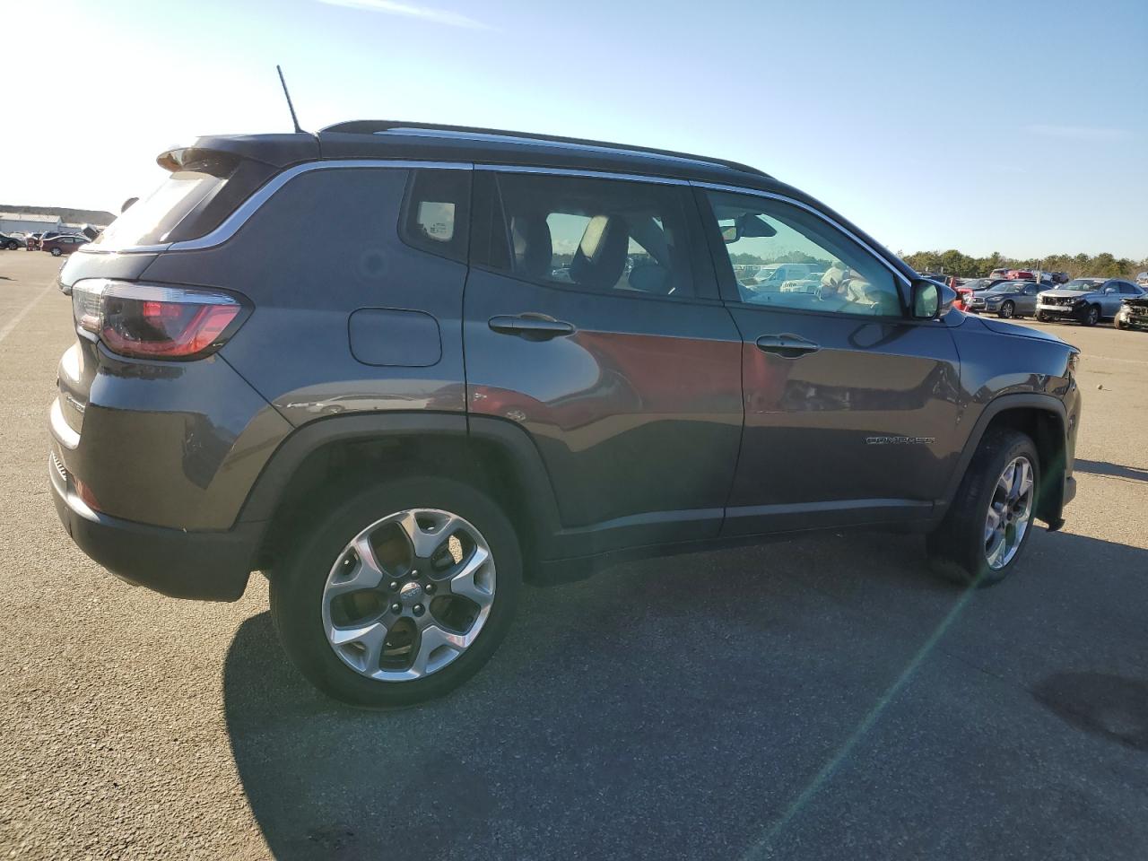 Obraz 3 z 2018 JEEP COMPASS LIMITED 2018 z VIN 3C4NJDCB6JT190303