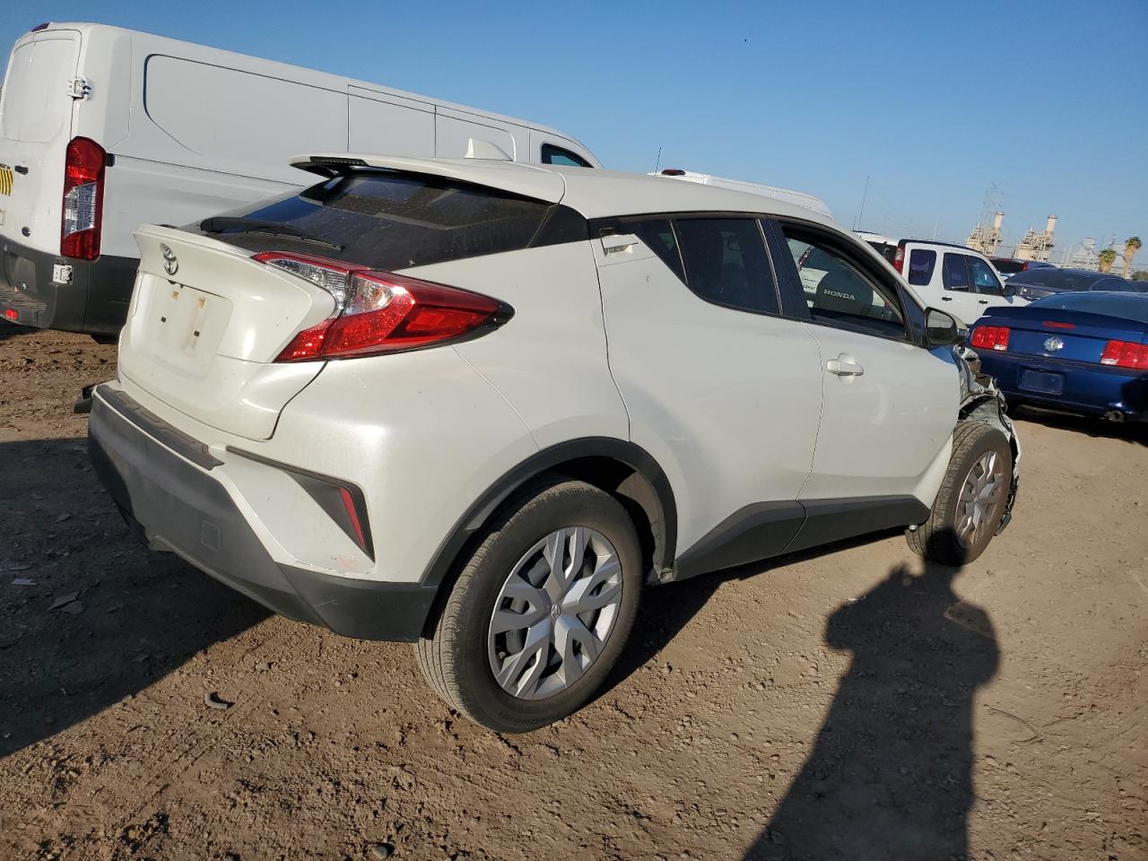 Изображение 3 2021 TOYOTA C-HR XLE 2021 с VIN JTNKHMBX5M1116907