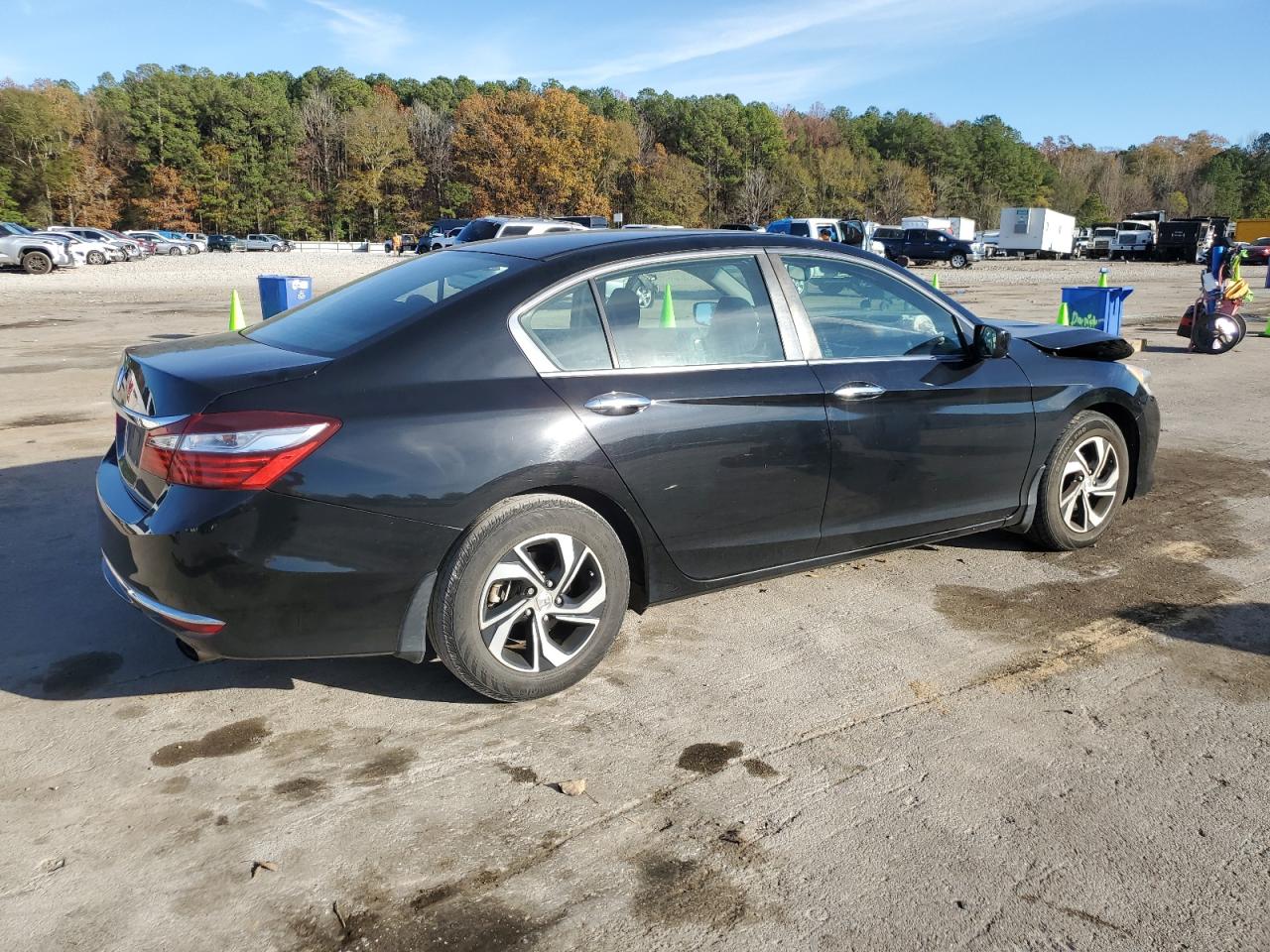 Image 3 of 2016 HONDA ACCORD LX 2016 with VIN 1HGCR2F31GA065929