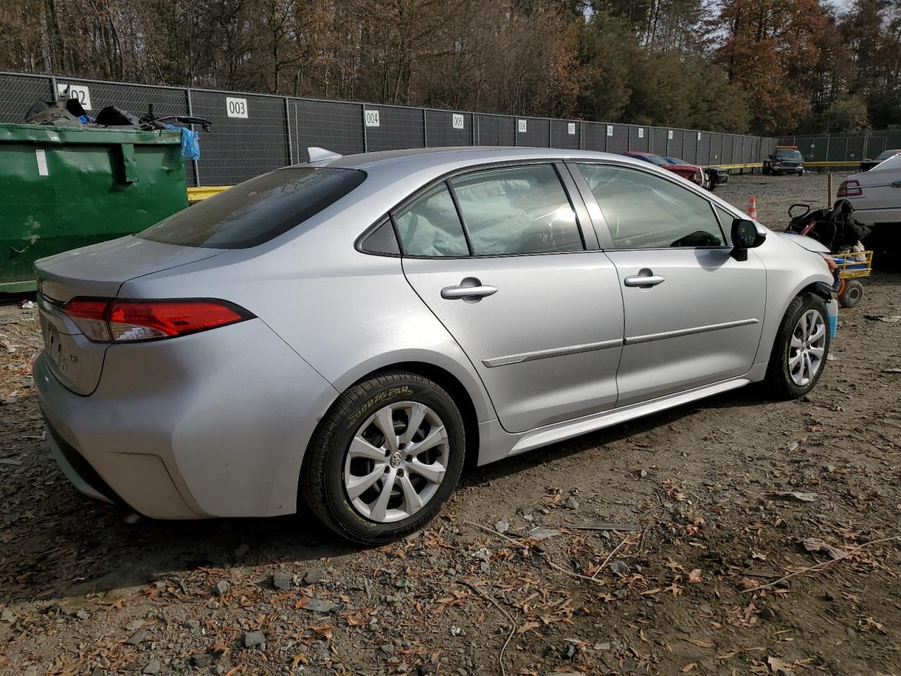 Image 3 of 2020 TOYOTA COROLLA LE 2020 with VIN JTDEPRAE3LJ009290