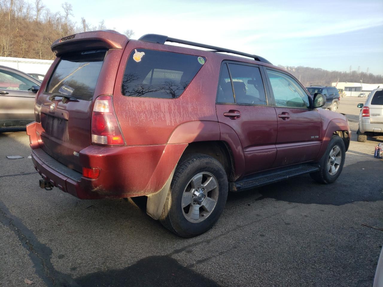 Image 3 of 2005 TOYOTA 4RUNNER SR5 2005 with VIN JTEBU14R058045195