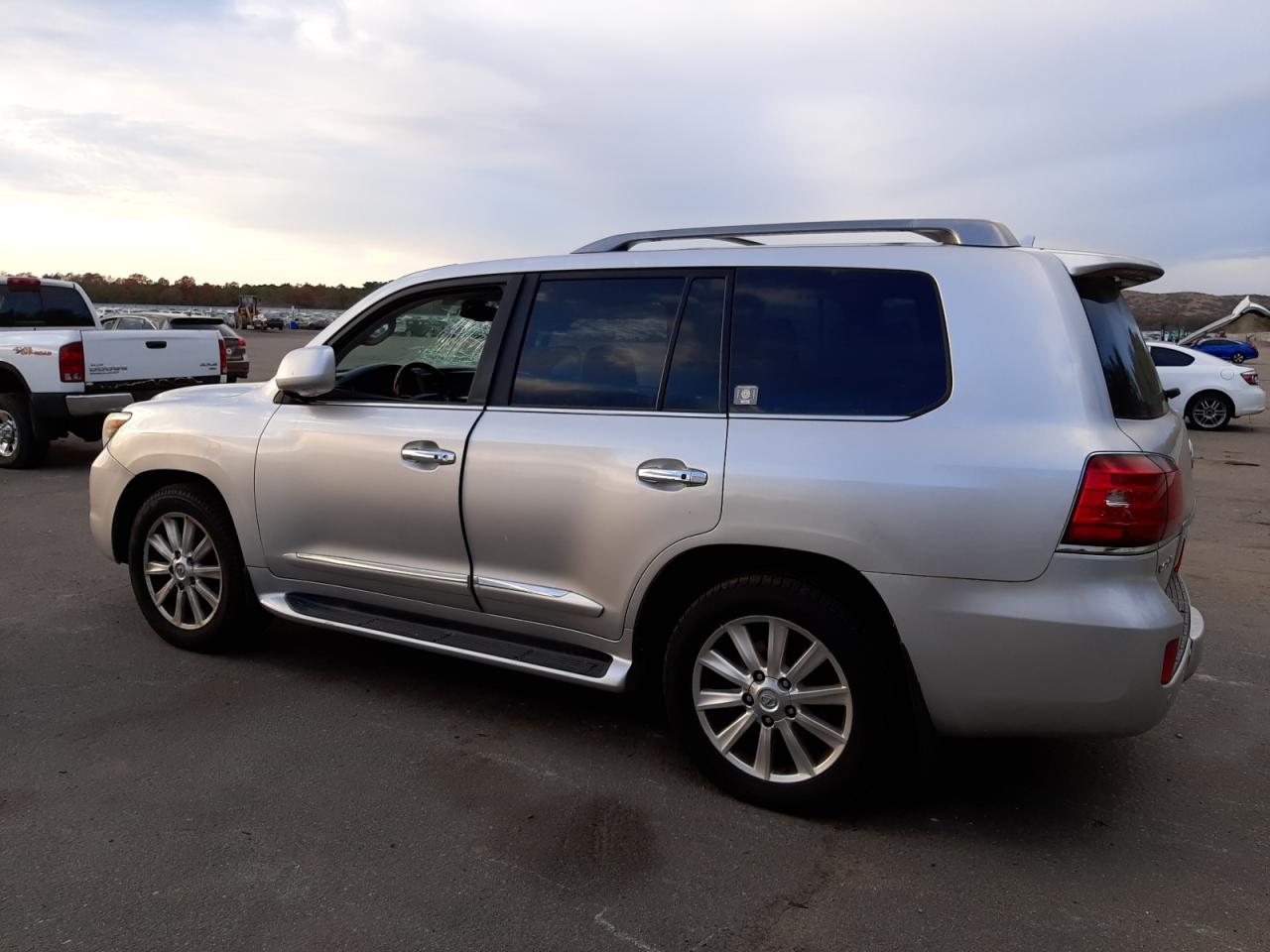 Изображение 2 2008 LEXUS LX 570 2008 с VIN JTJHY00W484014050