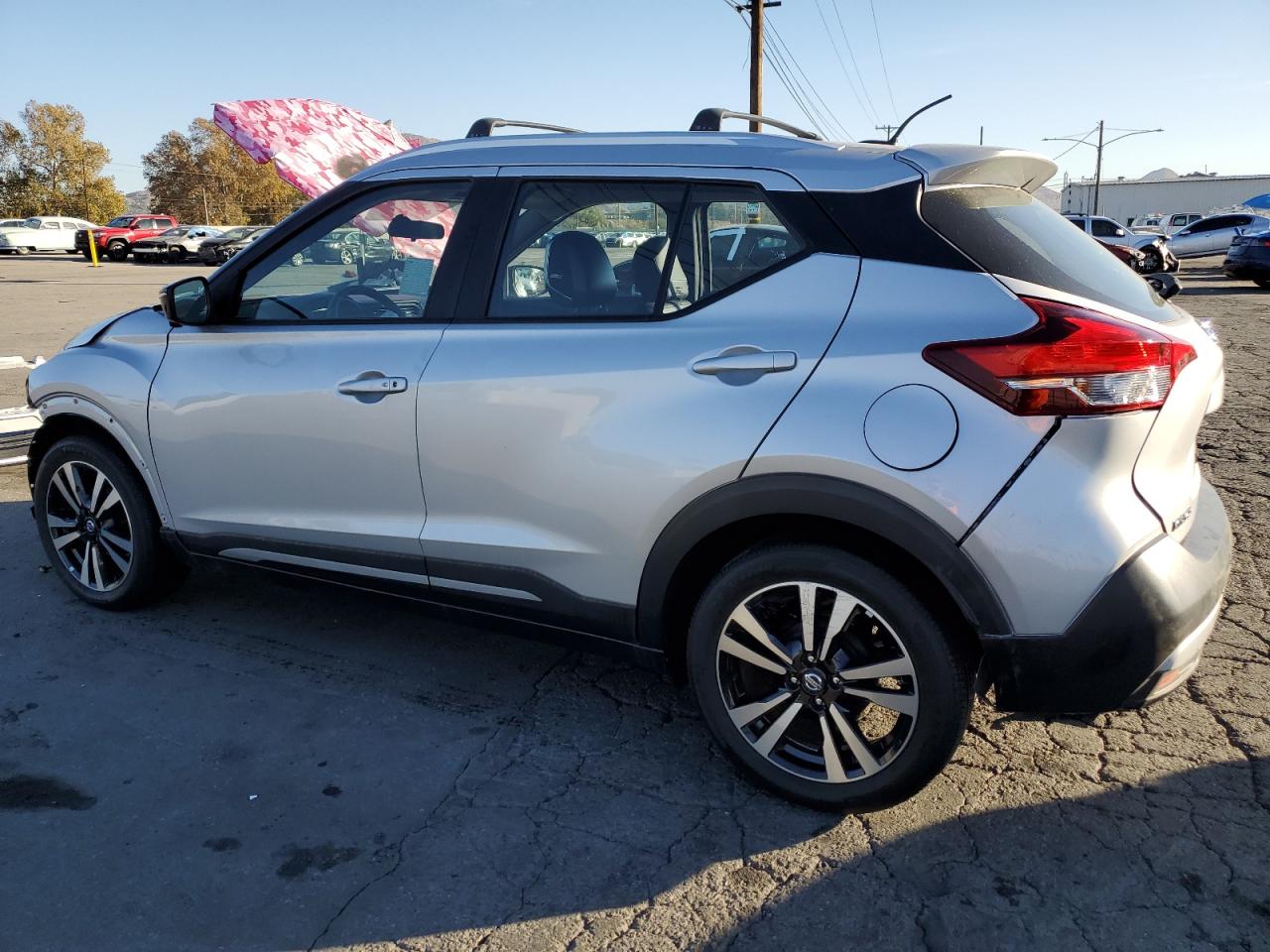 Image 2 of 2019 NISSAN KICKS S 2019 with VIN 3N1CP5CU0KL514797