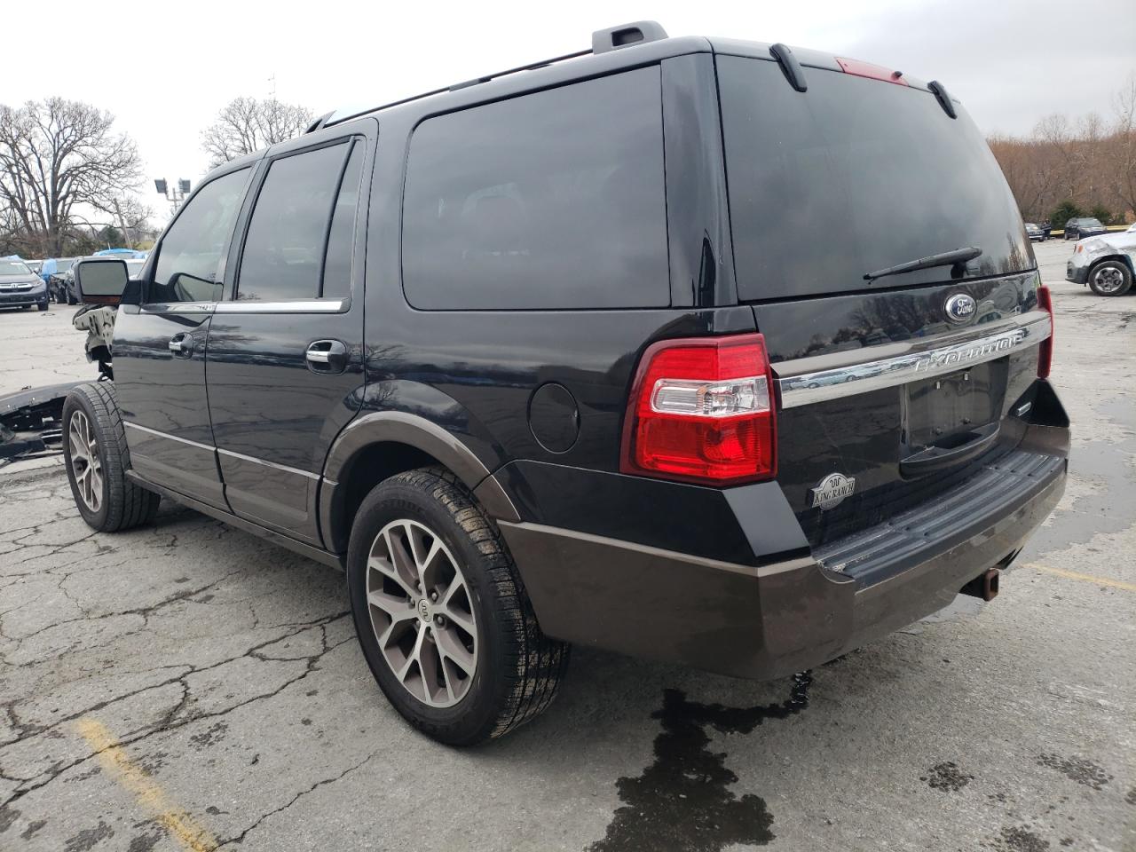 Изображение 2 2015 FORD EXPEDITION XLT 2015 с VIN 1FMJU1JTXFEF06871