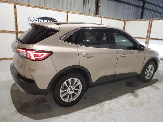 Image 3 of 2020 FORD ESCAPE SE 2020 with VIN 1FMCU0G68LUB84110