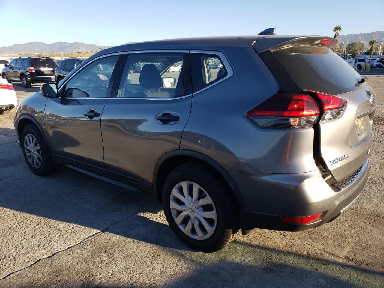 Image 2 of 2019 NISSAN ROGUE S 2019 with VIN JN8AT2MT1KW503813