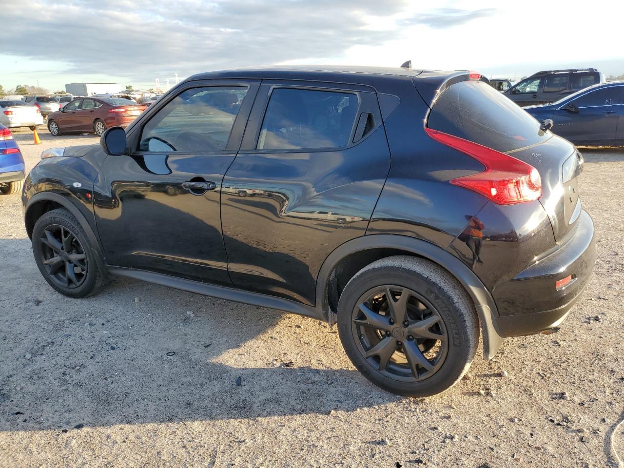 Image 2 of 2012 NISSAN JUKE S 2012 with VIN JN8AF5MR3CT107544