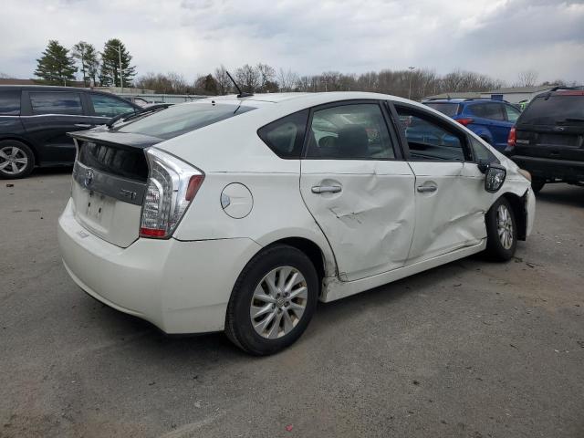 Image 3 of 2013 TOYOTA PRIUS PLUG-IN  2013 with VIN JTDKN3DP1D3045326