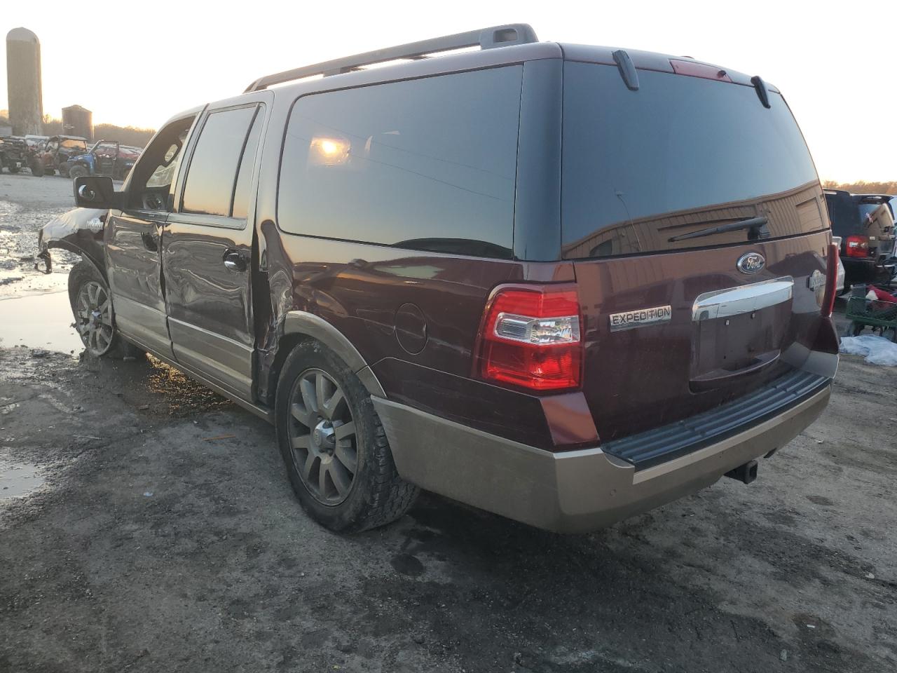 Image 2 of 2011 FORD EXPEDITION EL XLT 2011 with VIN 1FMJK1J54BEF19410