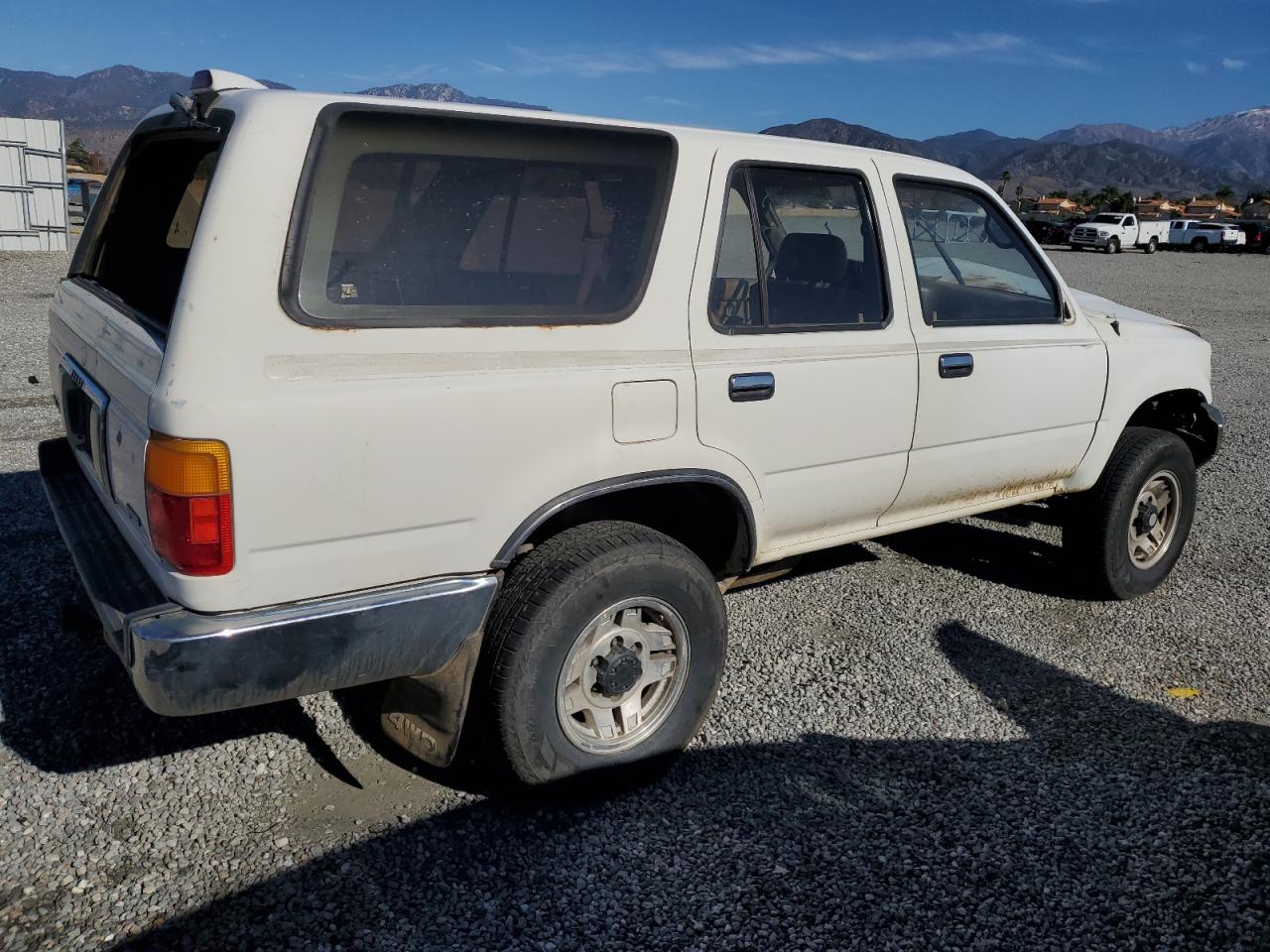 Image 3 of 1995 TOYOTA 4RUNNER VN39 SR5 1995 with VIN JT3VN39W6S8084186