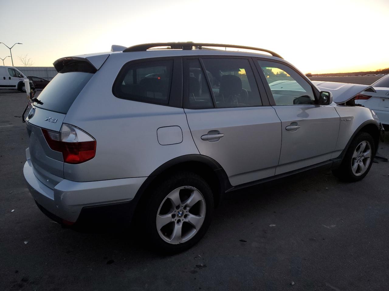 Obraz 3 z 2007 BMW X3 3.0SI 2007 z VIN WBXPC93467WF13856