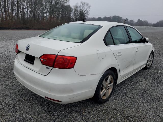 Image 3 of 2013 VOLKSWAGEN JETTA TDI 2013 with VIN 3VWLL7AJ7DM397498