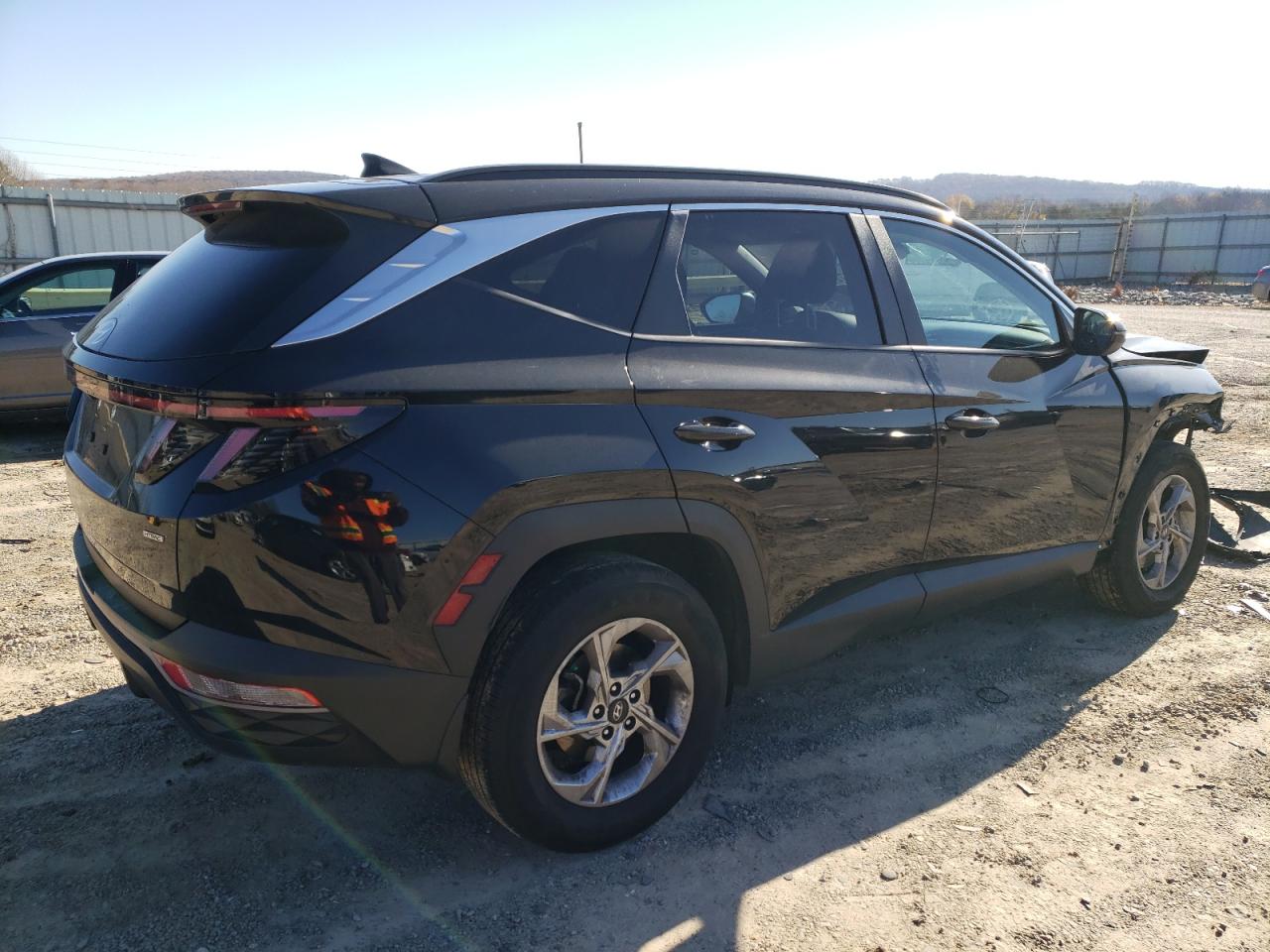 Image 3 of 2022 HYUNDAI TUCSON SEL 2022 with VIN 5NMJBCAE1NH127499