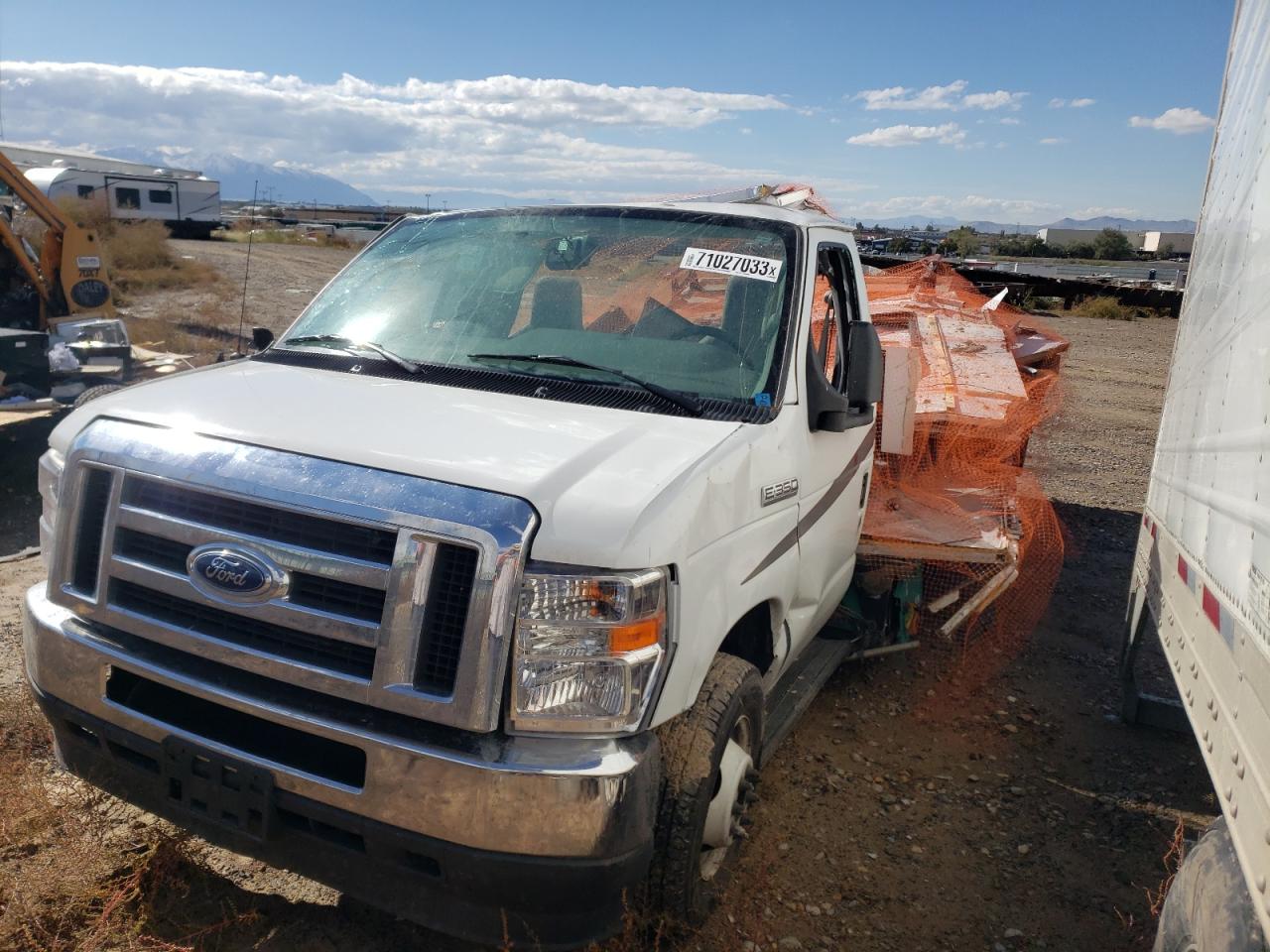 Obraz 2 z 2021 FORD ECONOLINE E350 SUPER DUTY CUTAWAY VAN 2021 z VIN 1FDWE3FN0MDC29174