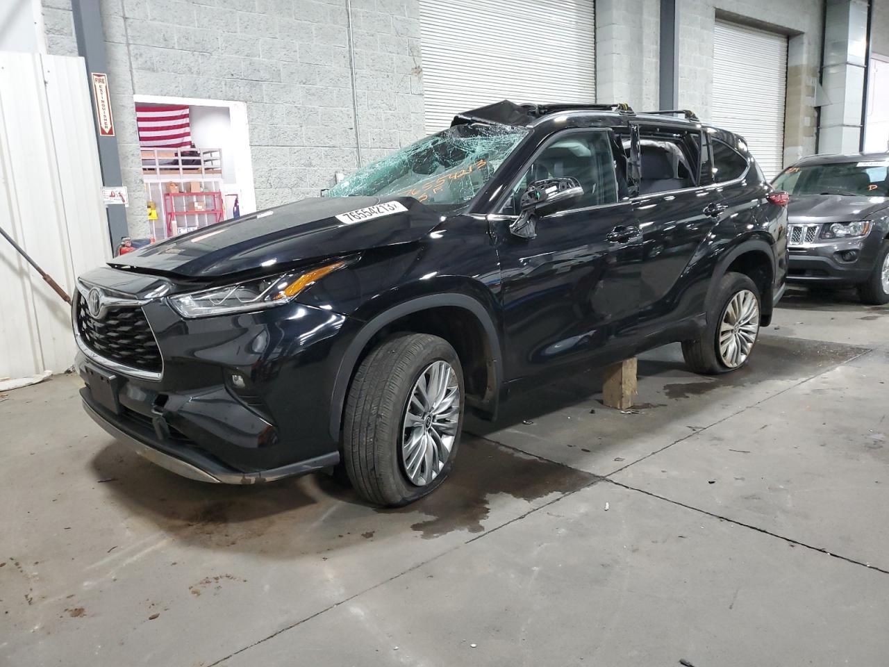 Изображение 2022 TOYOTA HIGHLANDER PLATINUM 2022