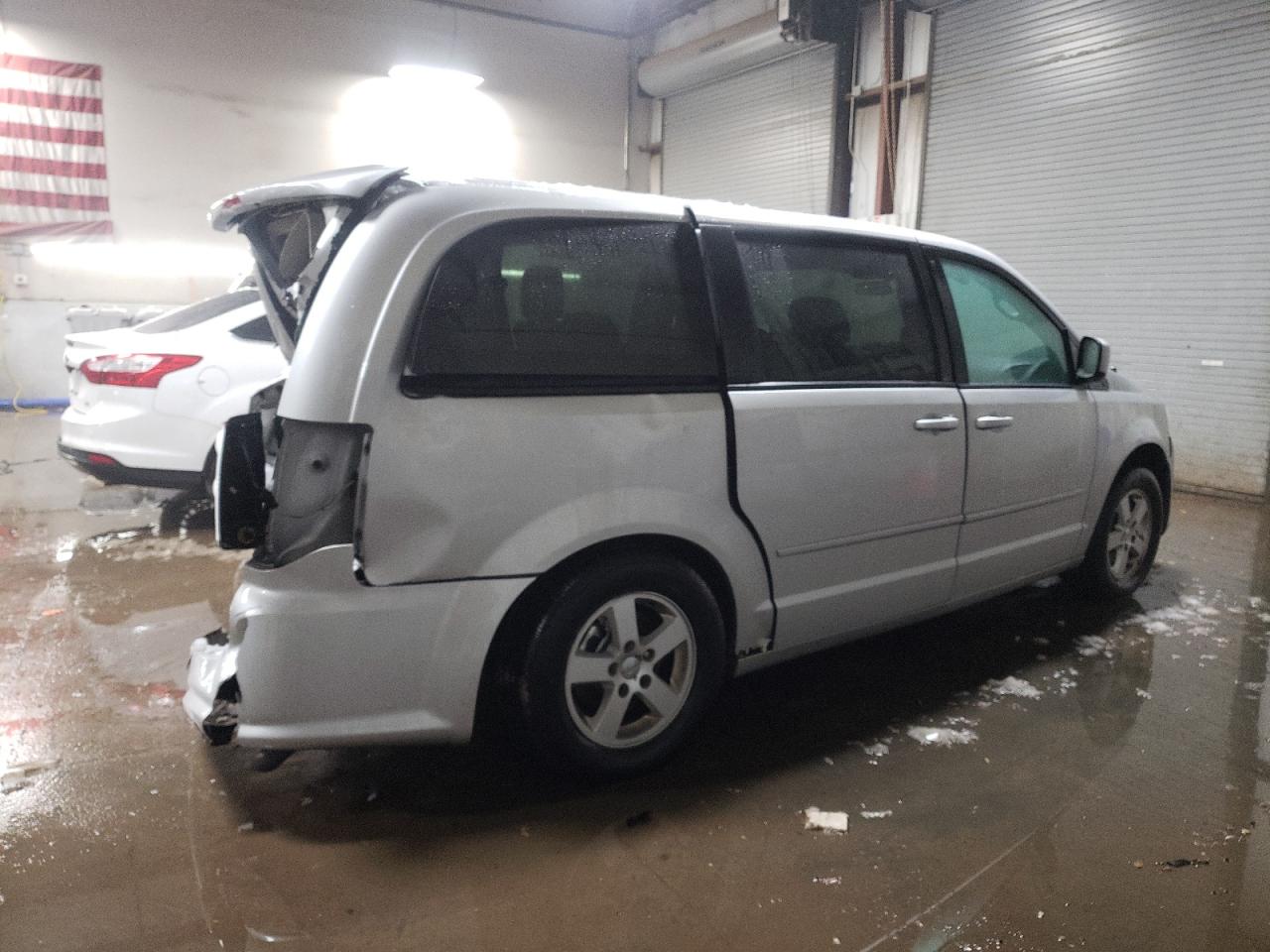 Image 3 of 2011 DODGE GRAND CARAVAN MAINSTREET 2011 with VIN 2D4RN3DG4BR648969