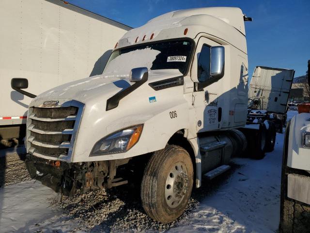 2019 FREIGHTLINER CASCADIA 126  2019 image