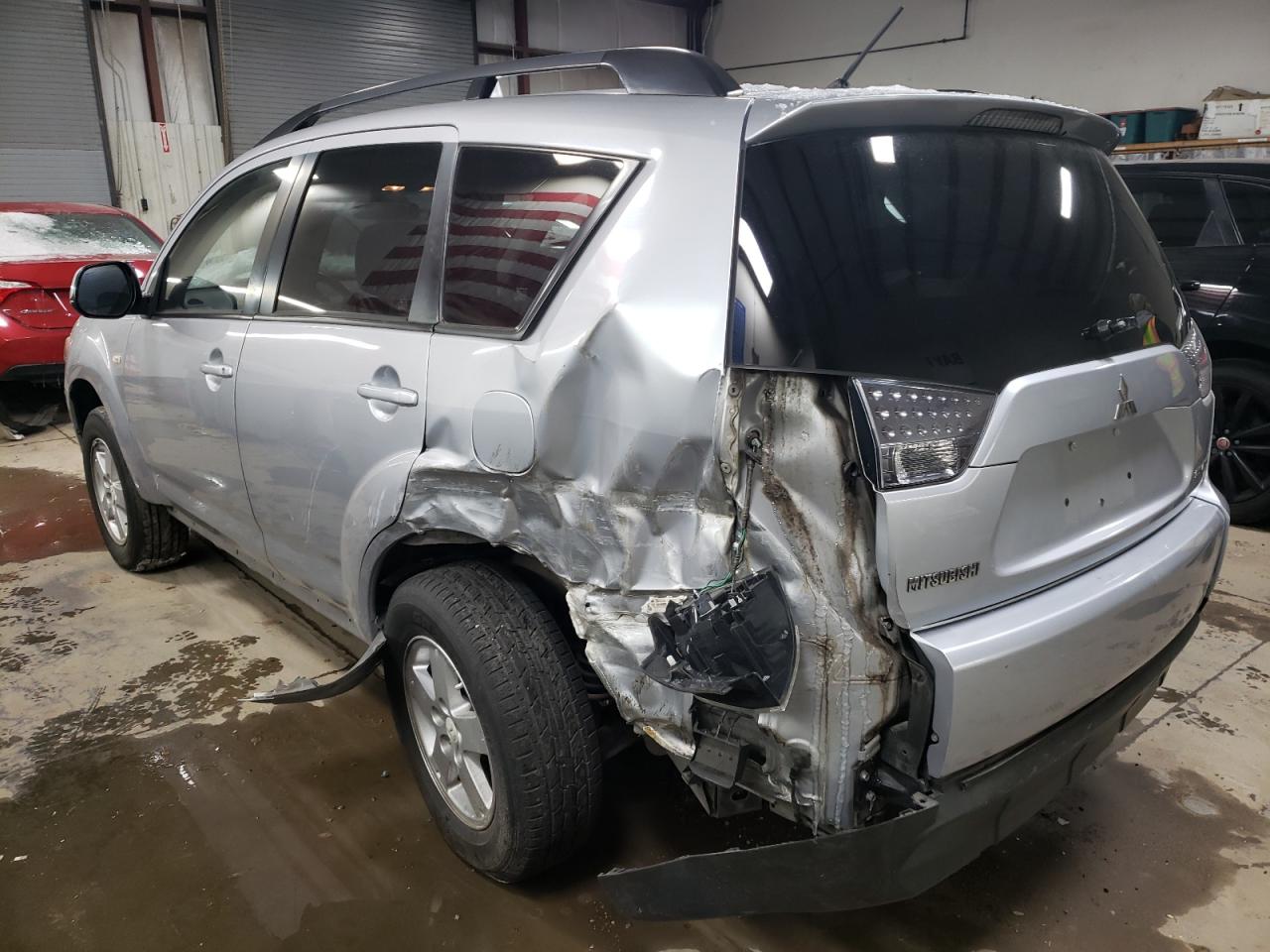 Image 2 of 2010 MITSUBISHI OUTLANDER ES 2010 with VIN JA4AT2AW5AZ001484