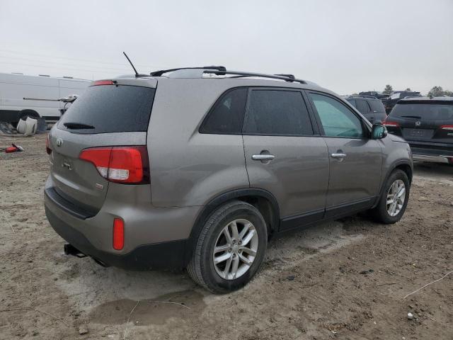 Изображение 3 2015 KIA SORENTO LX 2015 с VIN 5XYKT4A75FG570209