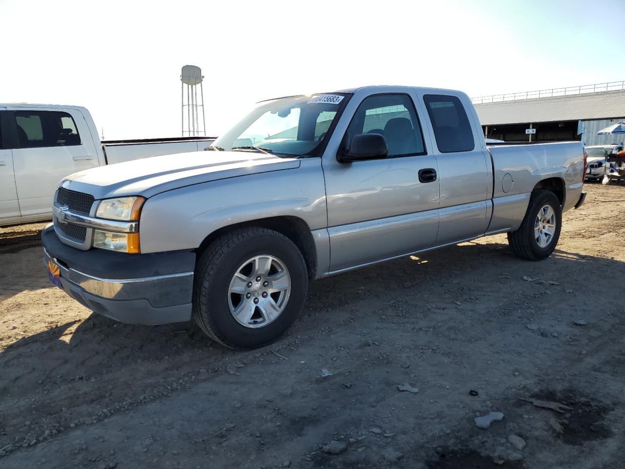 Obraz 1 z 2004 CHEVROLET SILVERADO C1500 2004 z VIN 2GCEC19T741128360