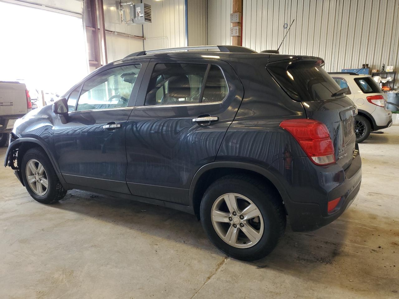 Image 2 of 2018 CHEVROLET TRAX 1LT 2018 with VIN 3GNCJPSB0JL232112